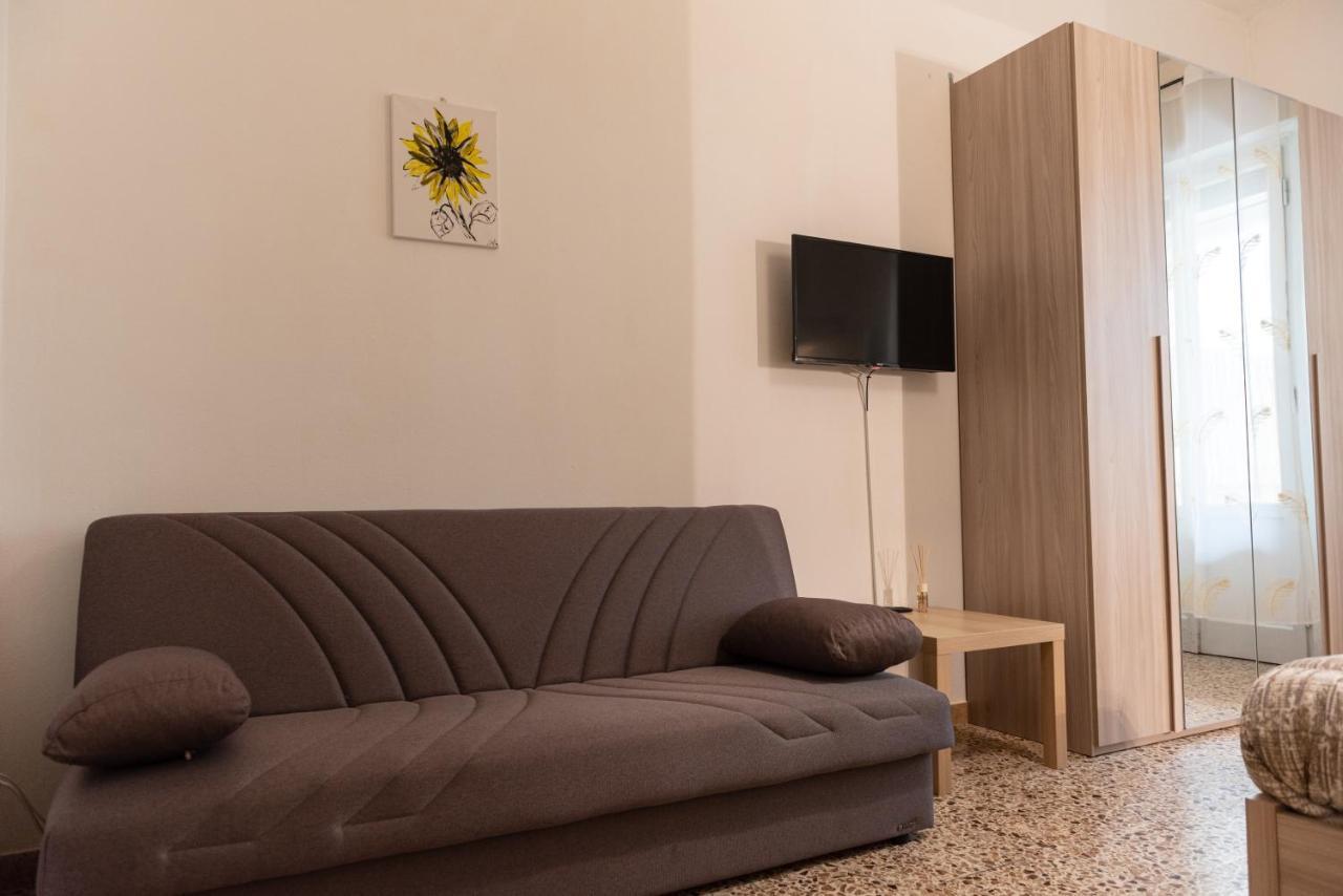 ארצו Poggio Del Sole Guest House מראה חיצוני תמונה