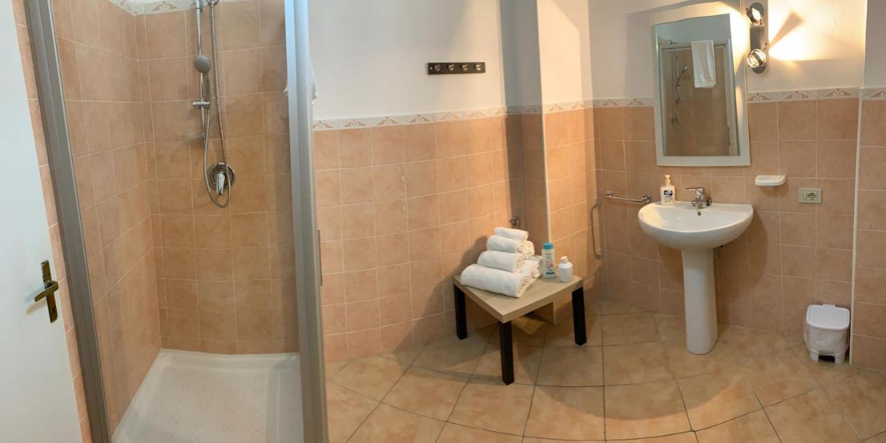 ארצו Poggio Del Sole Guest House מראה חיצוני תמונה